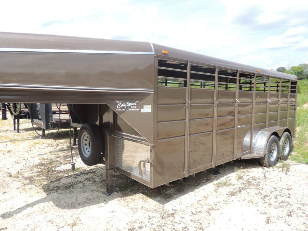 2022 Calico Stock Trailer 20 Long With Rubber Flooring And Metal Top Cowtown Usa Inc